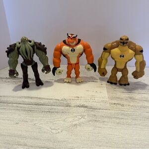 Ben 10 Vilgax Alien, Rath and Humungousaur Action Figure